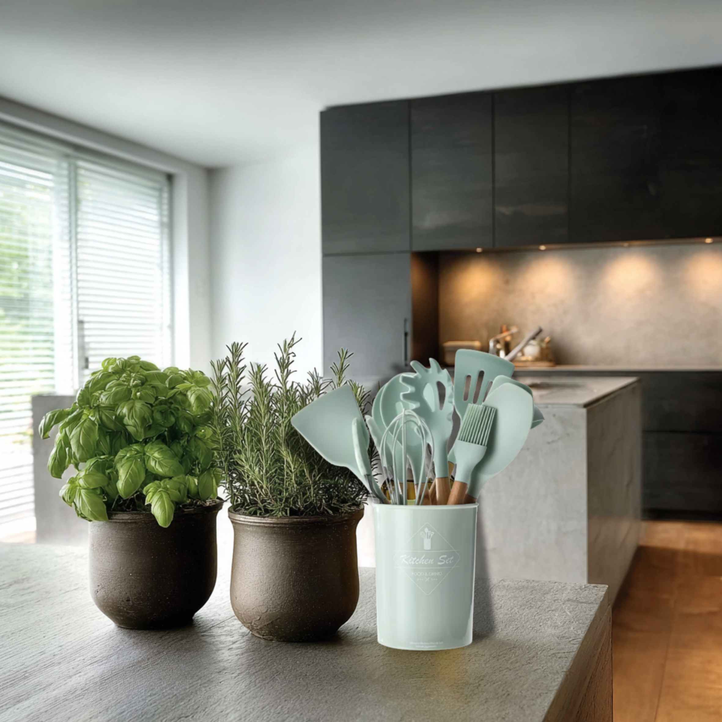 Küchenhelfer und stilvolle Alltagsprodukte in tolllen Farben